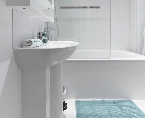 ※perrier Menthe※ Hyper-centre Et Tranquillite * Clermont-Ferrand